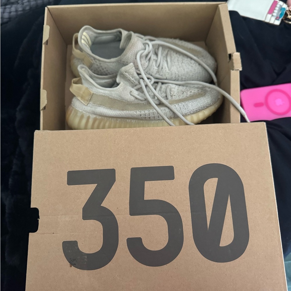 Yeezy Cream Casual Sneakers